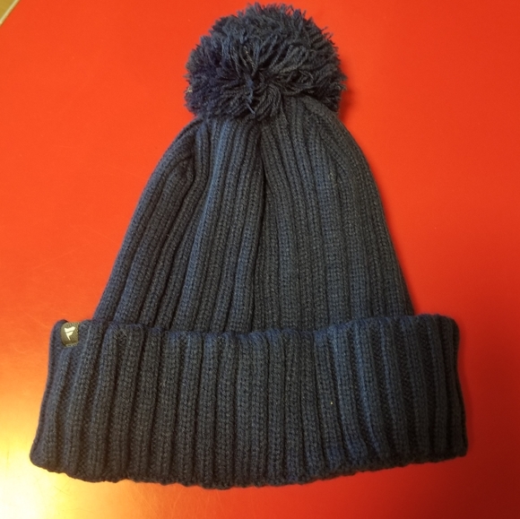 SOLD on Mercari Vancouver Canucks Fleece-lined Beanie - Picture 3 of 4